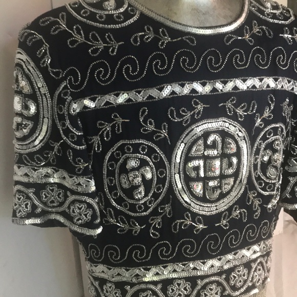 “A. J. BARI” Beaded, Sequined and Silk Ladies Top - Picture 4 of 15